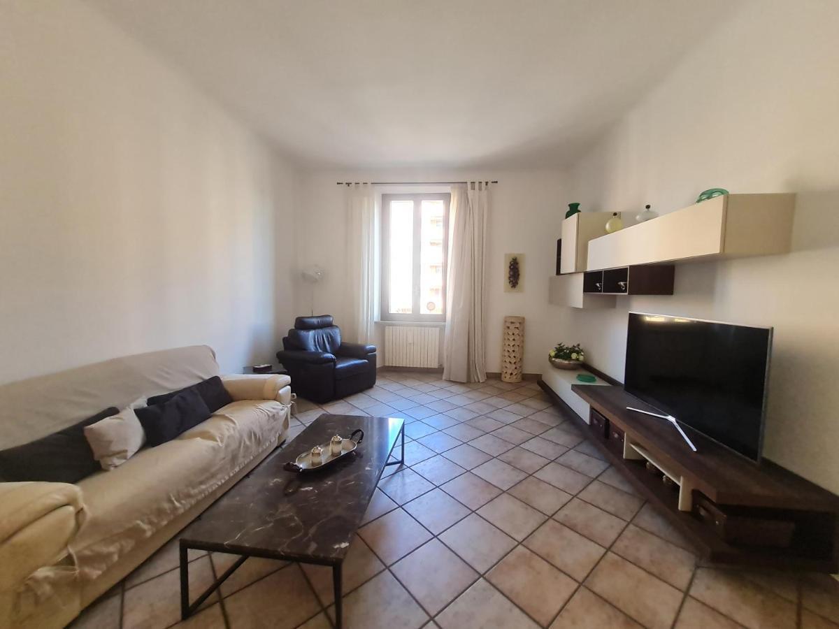 Niguarda - Palanzone Cozy 2Broom Apartment Milánó Kültér fotó